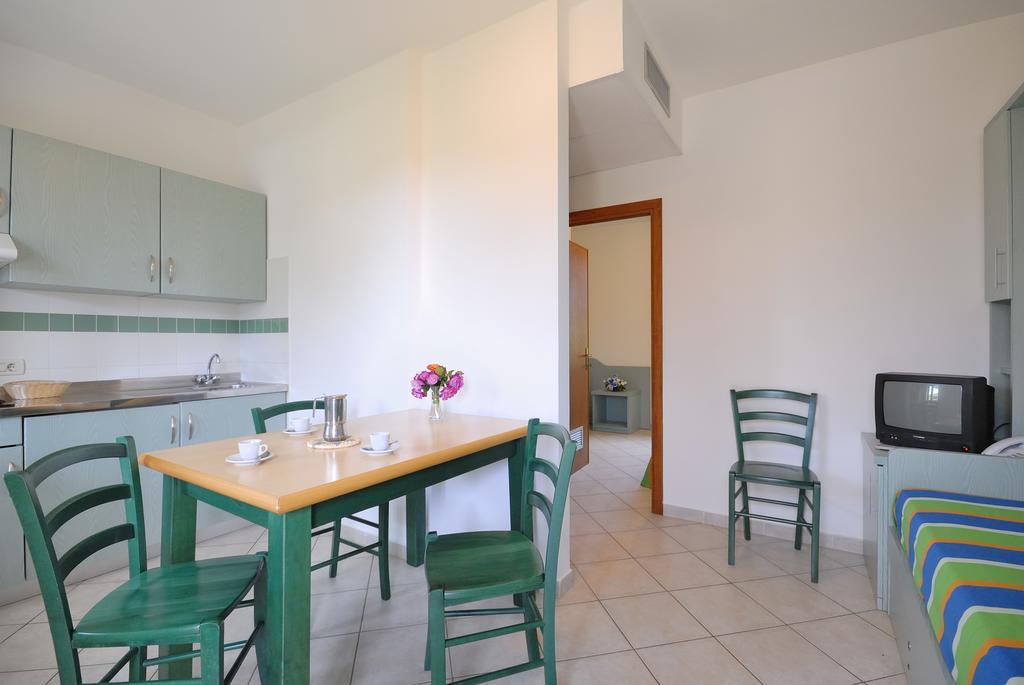 La Cecinella Apartments Marina di Cecina Buitenkant foto